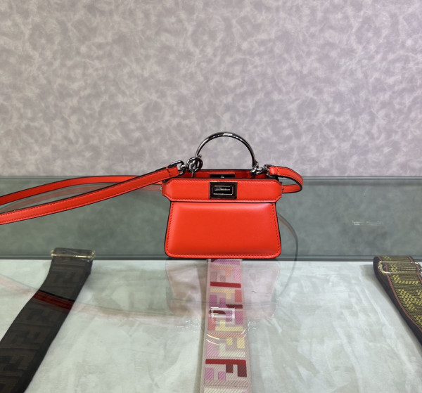 F**di nano peekaboo maxi handle