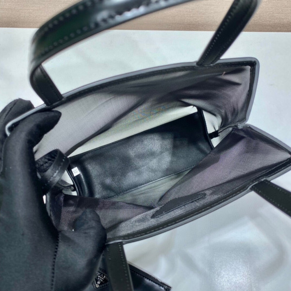 Pra*a small tote bag