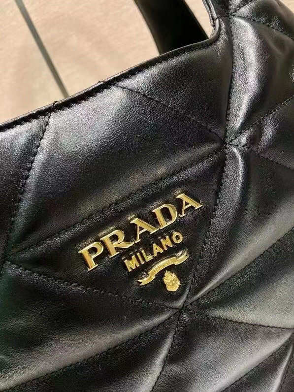Pra*a large tote bag