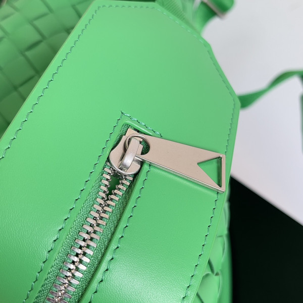 Bo*te*ga ve*ne*ta arco backpack