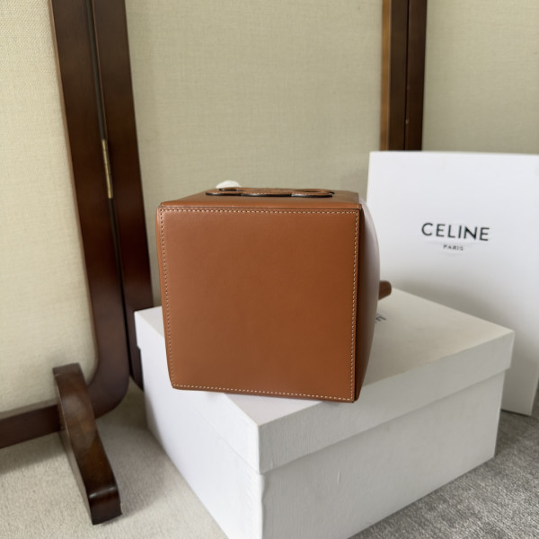 Ce**e mini vertical cabas