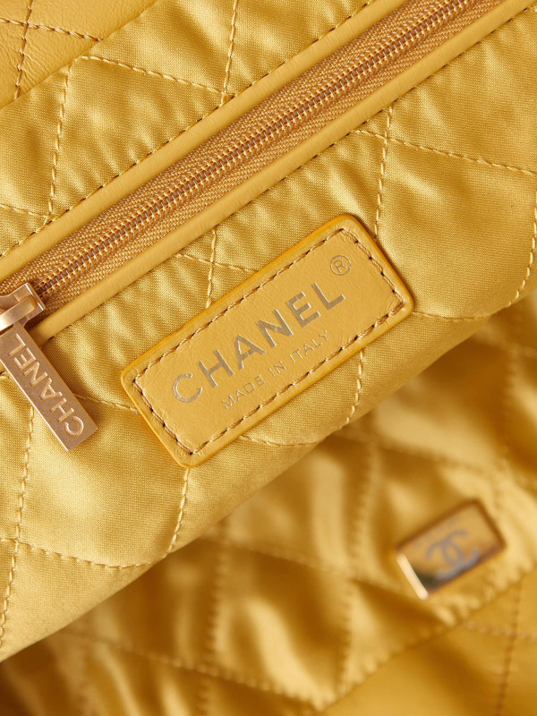 CL 22 HANDBAG