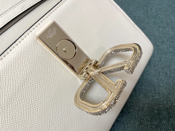 VALENTINO SMALL VSLING GRAINY CALFSKIN HANDBAG