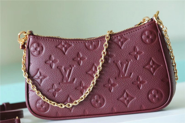 l**is V*t*n easy pouch on strap