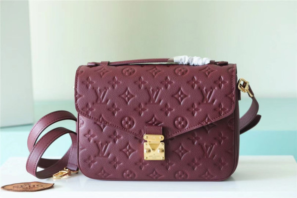 l**is V*t*n pochette metis