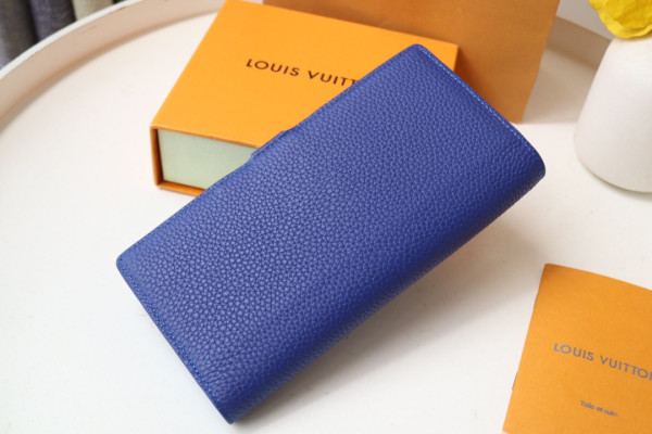 l**is V*t*n vertical wallet