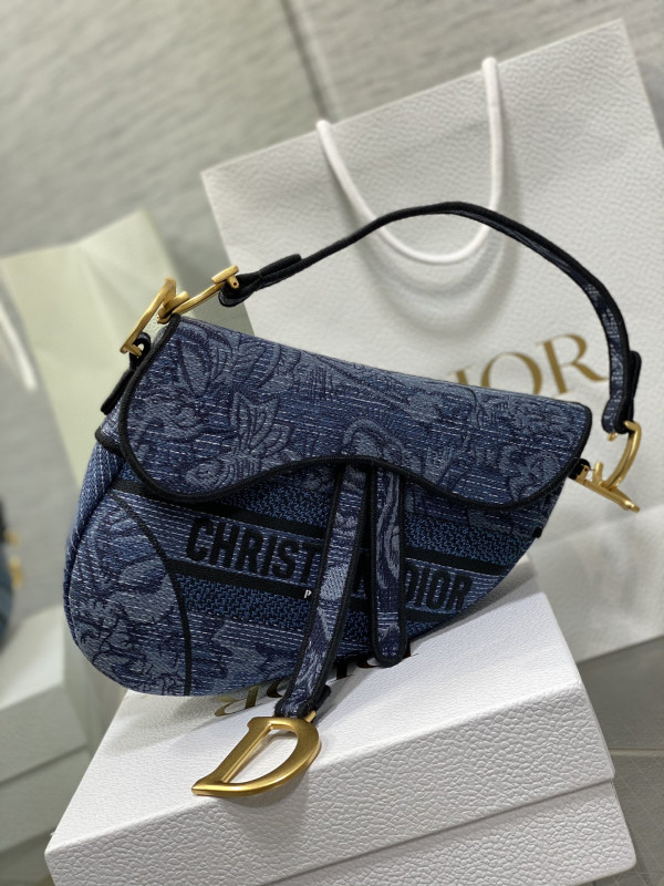 D*or saddle bag