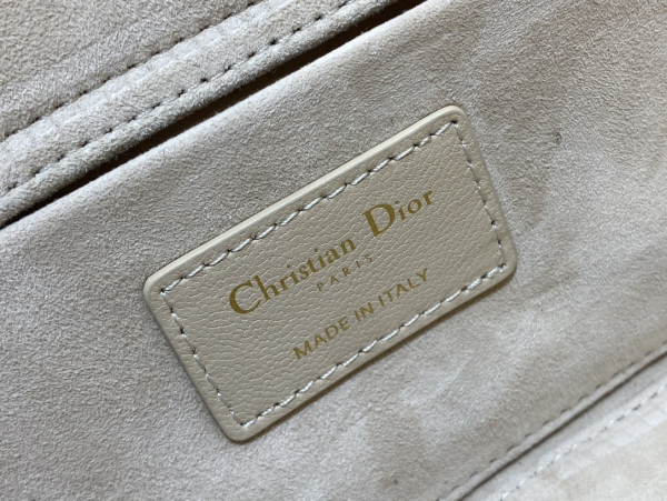 D*or lady d-joy bag