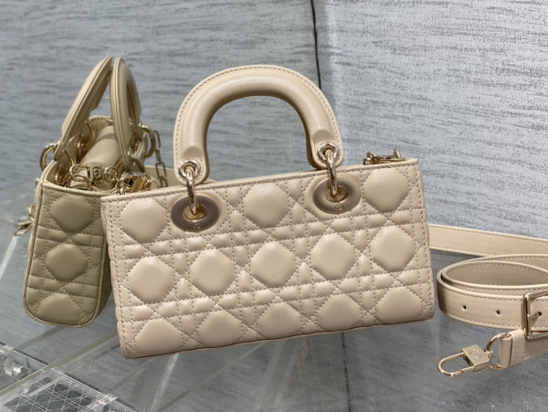 D*or lady d-joy bag