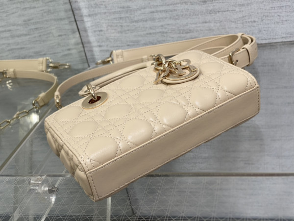 D*or lady d-joy bag