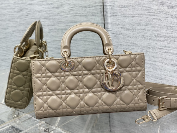 D*or lady d-joy bag