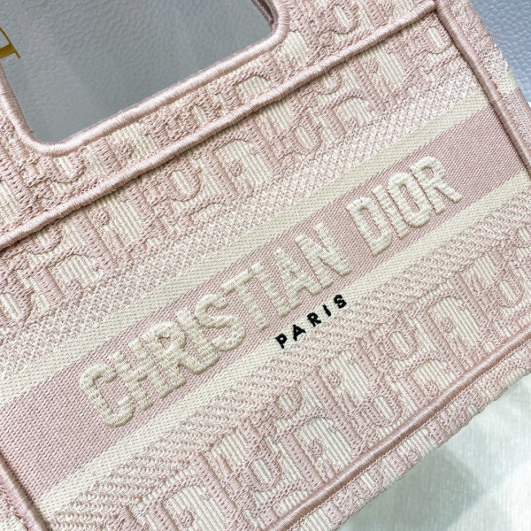 D*or book tote mini