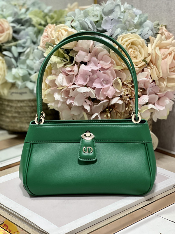 D*or key bag