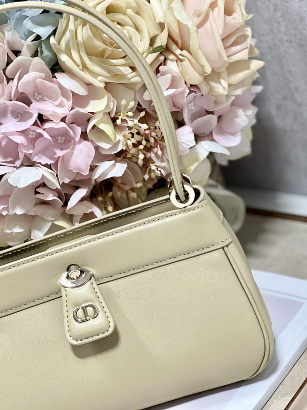 D*or key bag