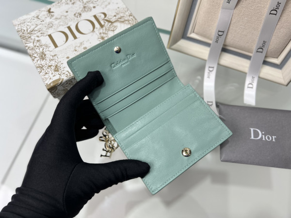 D*or wallet