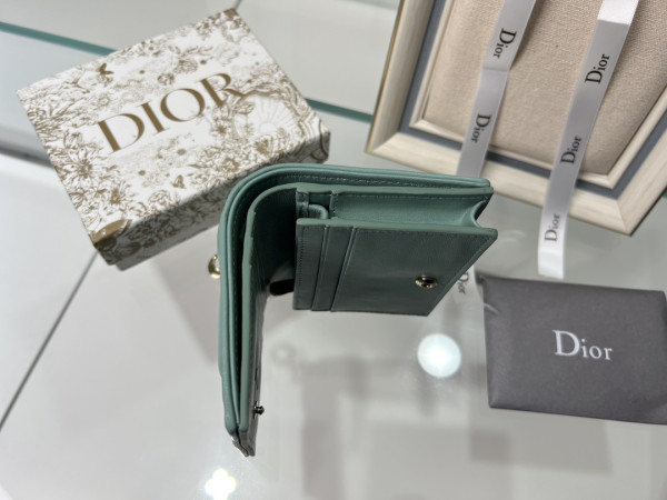 D*or wallet
