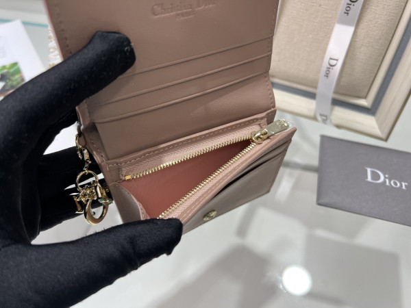 D*or wallet
