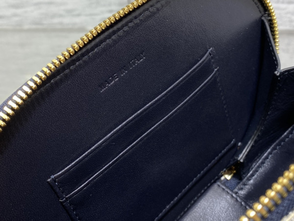 D*or cd signature oval camera bag