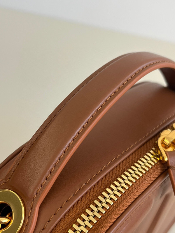 D*or cd signature oval camera bag