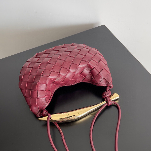 Bo*te*ga ve*ne*ta mini sardine top handle bag