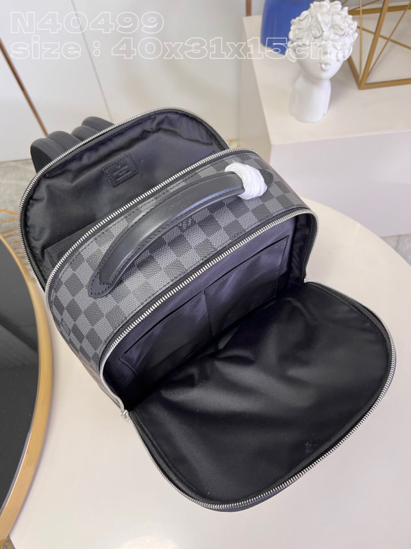 l**is V*t*n avenue backpack