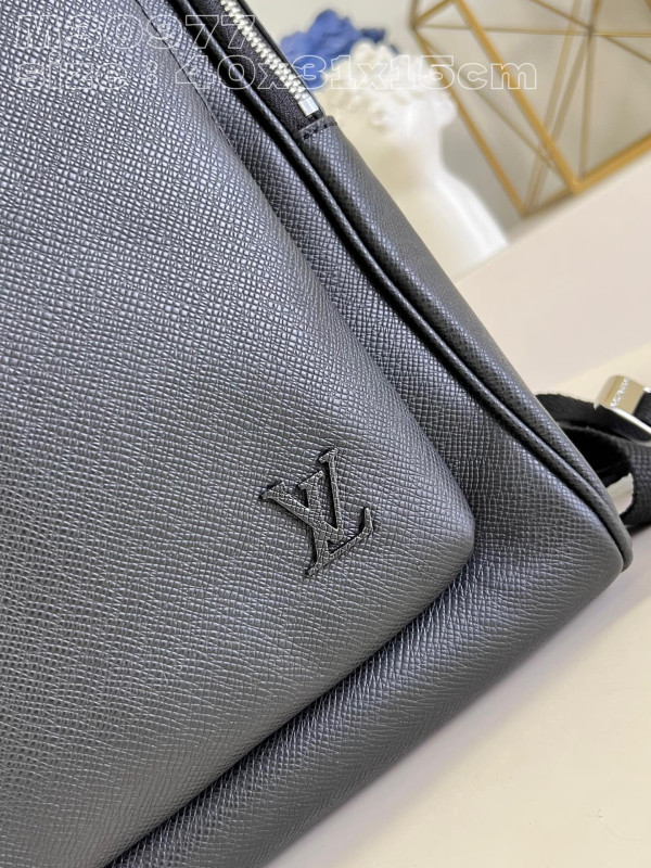 l**is V*t*n avenue backpack