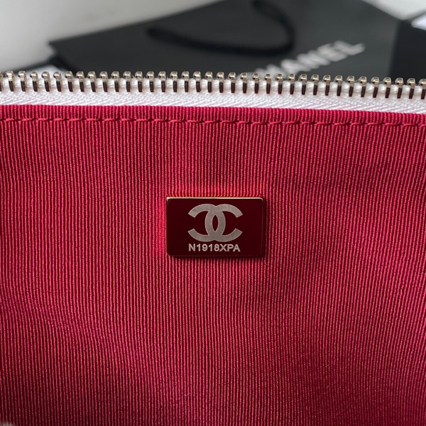 CL MAXI HOBO HANDBAG