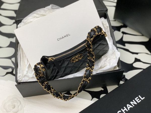 CL HOBO HANDBAG