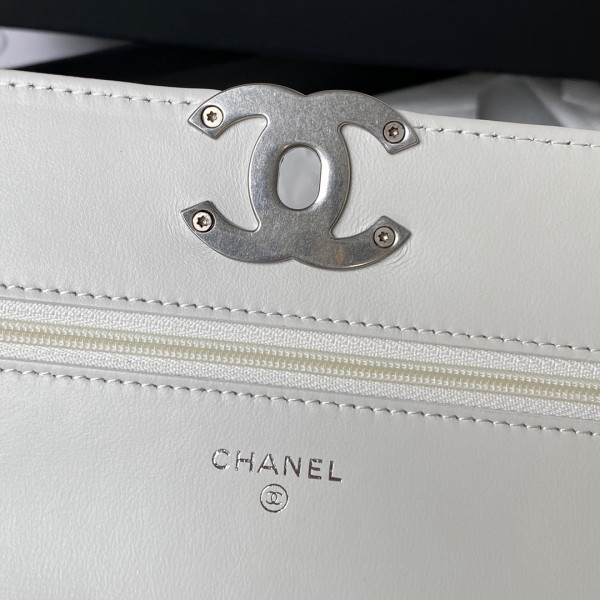 CL 19 WALLET ON CHAIN