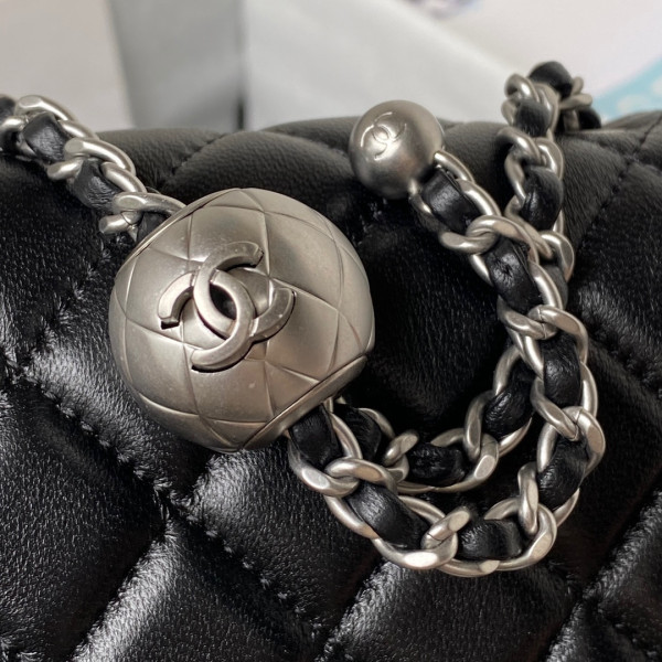 CL MINI FLAP BAG