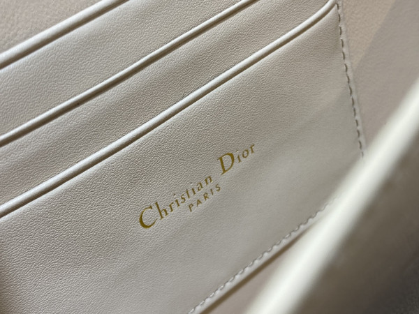 D*or miss caro mini bag