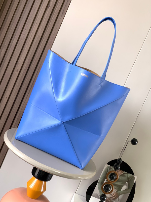 LOEWE Puzzle Fold Tote in shiny calfskin