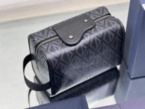 D*or lingot toiletry bag