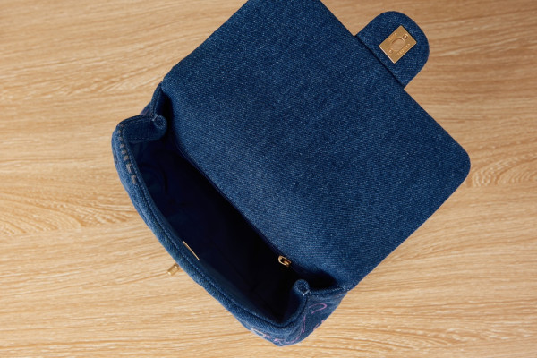 CL 19 FLAP BAG