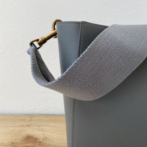 Ce**e sangle bucket
