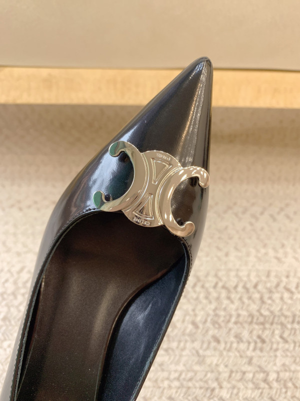 Ce**e pumps