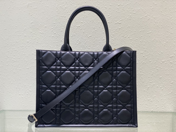 medium D*or book tote-36.5*28*17.5cm