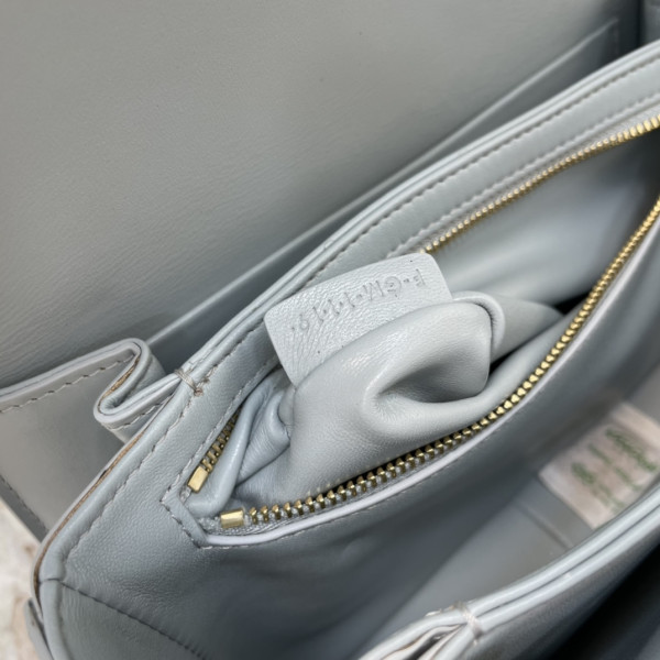 Ce**e teen triomphe bag