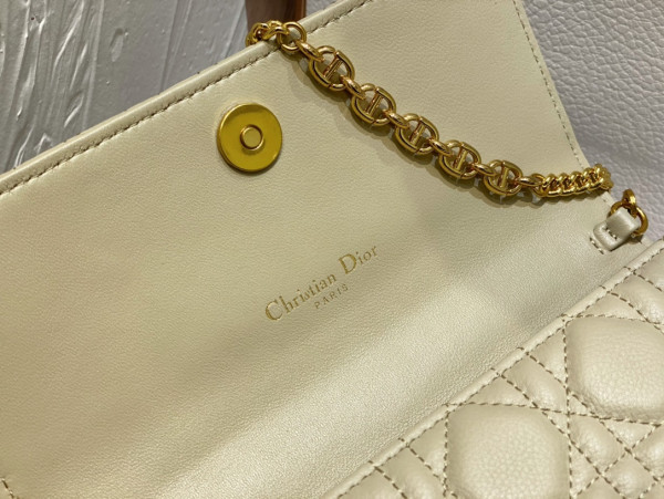 D*or caro pouch with chain