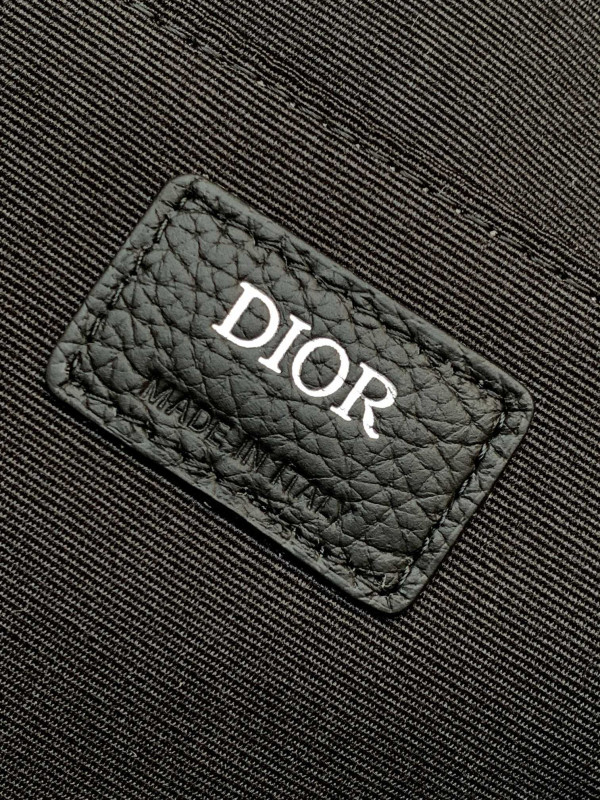 D*or safari backpack
