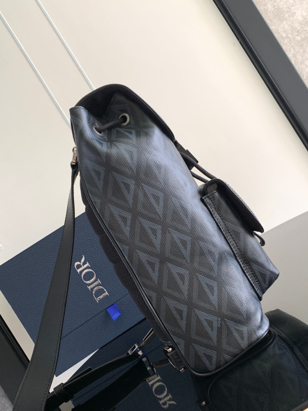 D*or hit the road sling bag