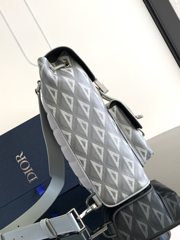 D*or hit the road sling bag