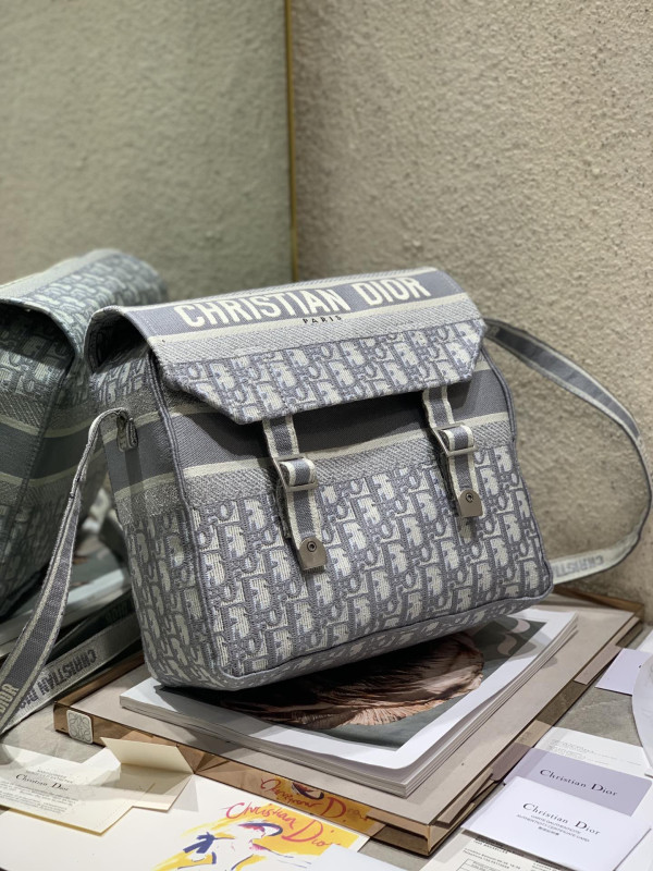D*or oblique D*orcamp messenger bag