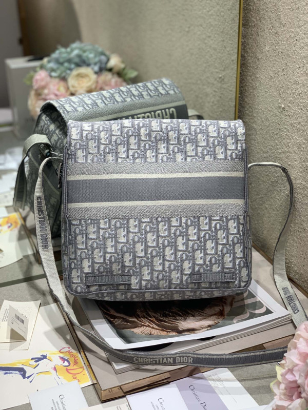 D*or oblique D*orcamp messenger bag