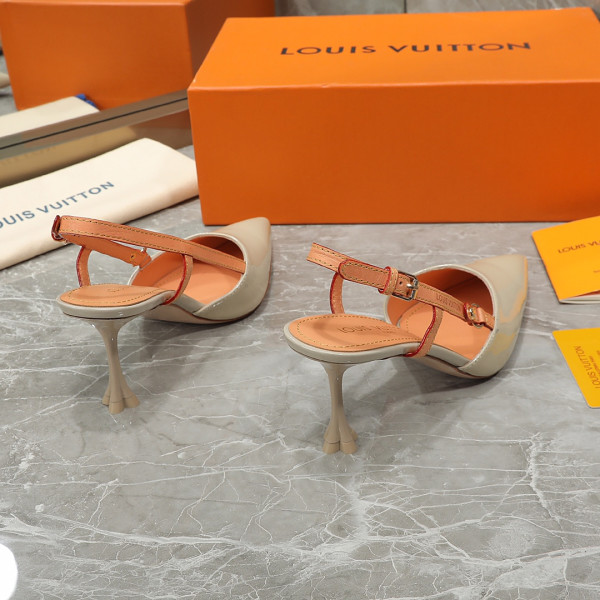 l**is V*t*n heels