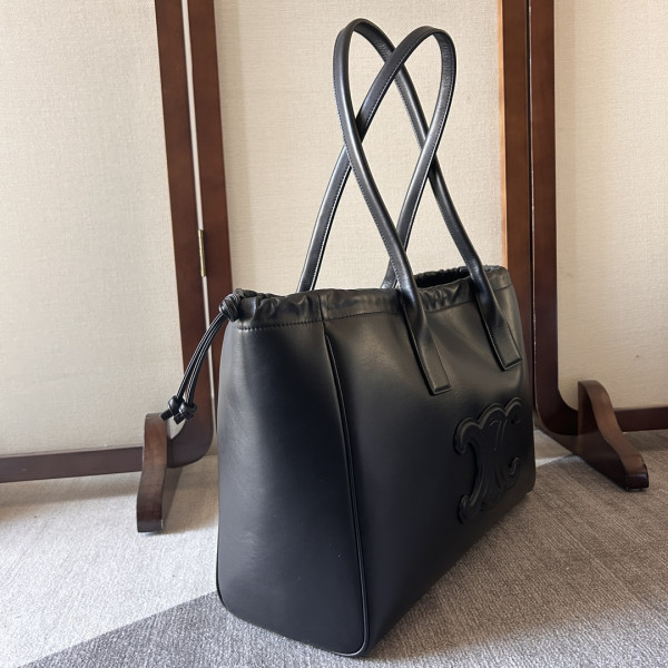 Ce**e cabas drawstring cuir triomphe