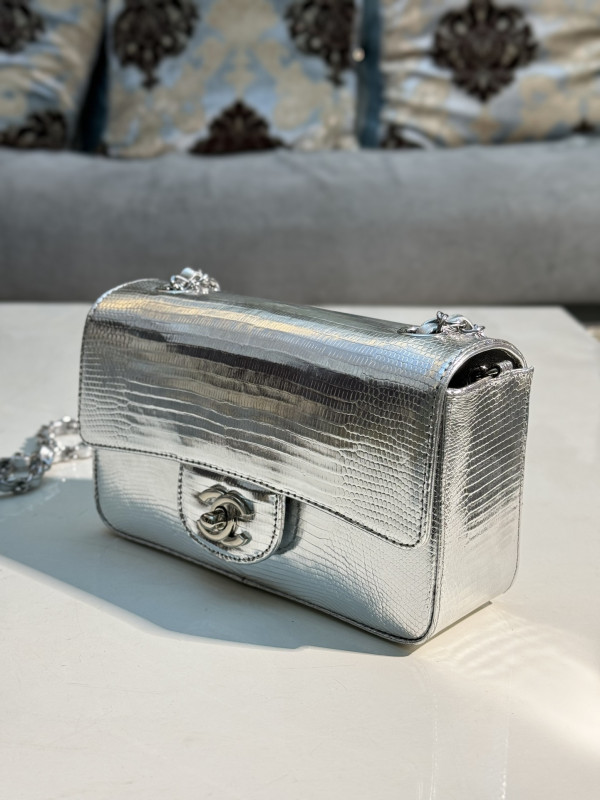 CL FLAP BAG 20CM