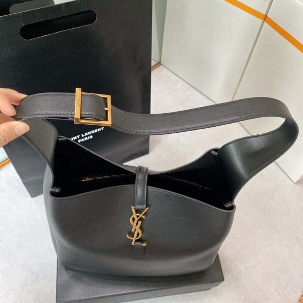 YSL LE 5 À 7 SOFT HOBO BAG - 30x31x13cm