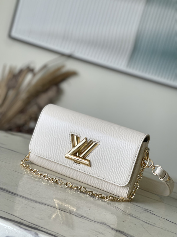 l**is V*t*n twist-23.5*12*7 cm