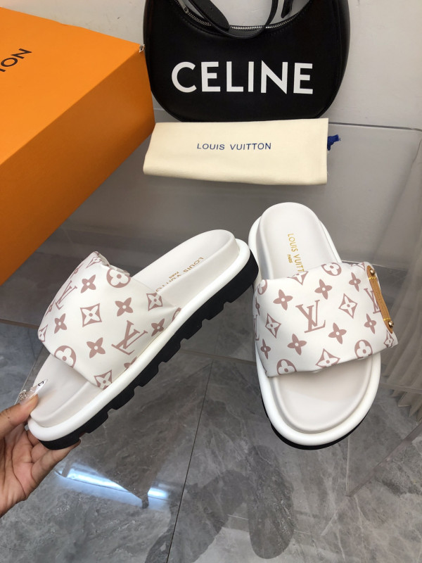 l**is V*t*n pool pillow comfort mule
